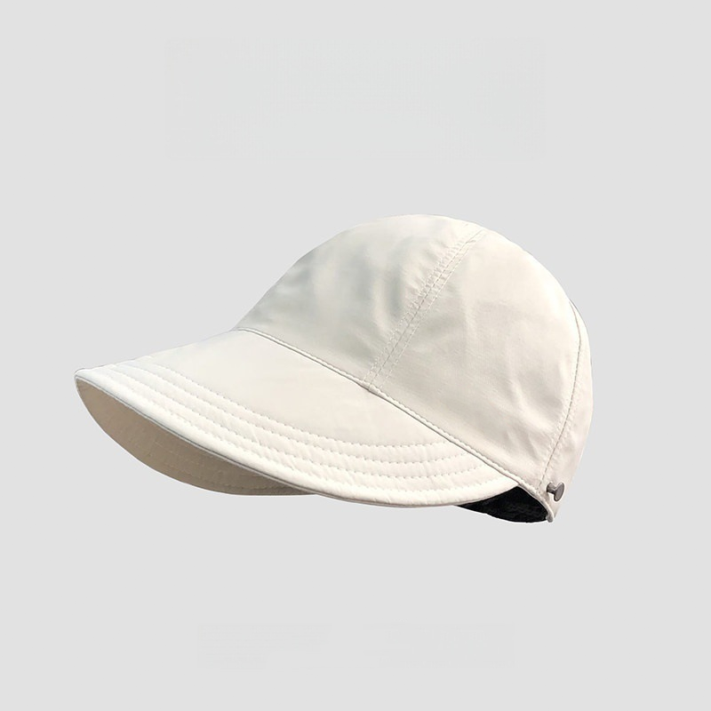 ☀️ 50 % RABATT JUST NU! 👒 Solhatt med öppning för hästsvans – lätt, luftig och med UPF 50+ samt justerbar passform. Perfekt för löpning, stranden och alla utomhusaktiviteter.